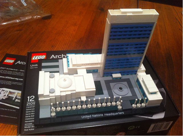 LEGO 21018