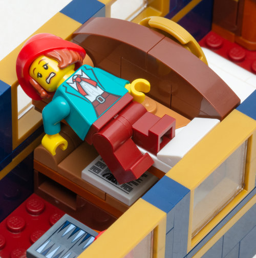 minifigure doesn’t fit bunk