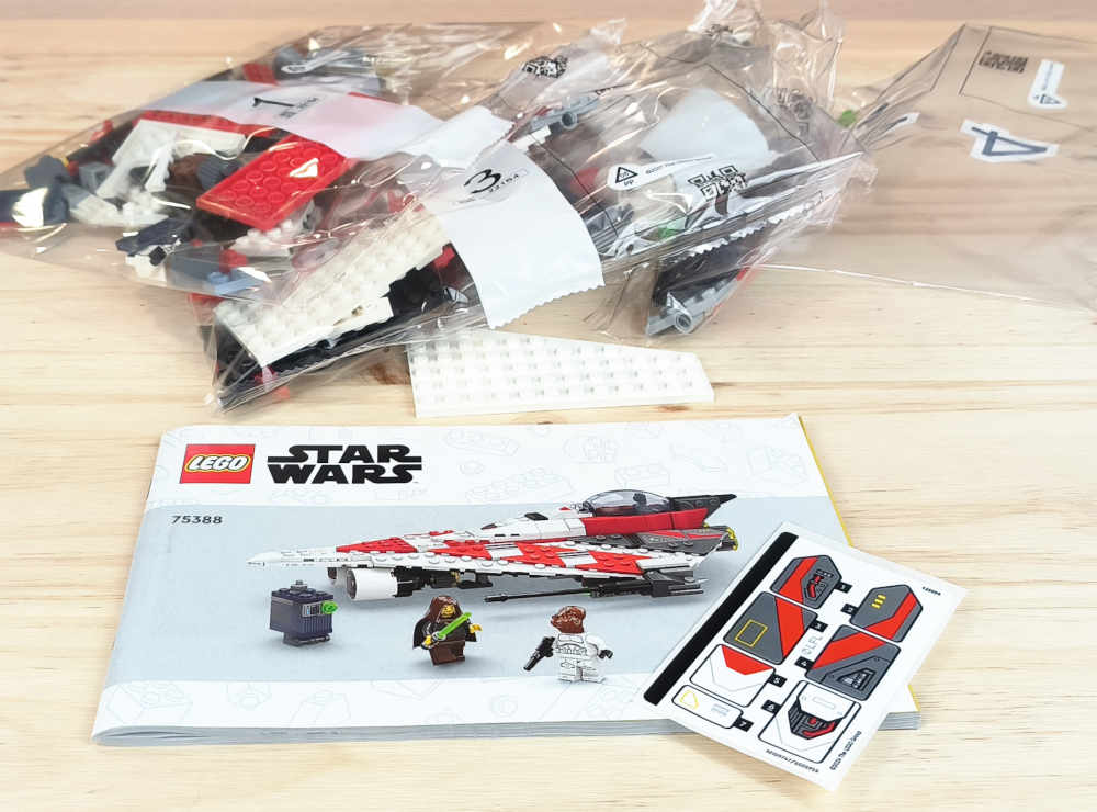 Set Review ➟ LEGO<sup>®</sup> 75388 Jedi Bob's starfighter