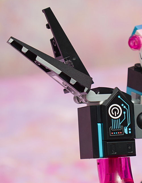 Cyber Brain Mech fins