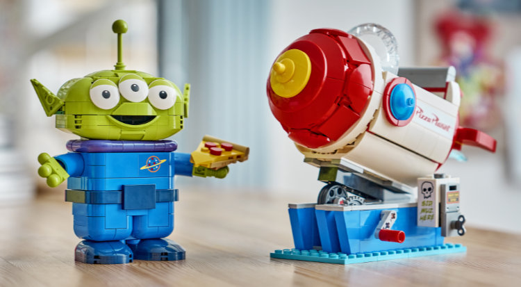 LEGO set 43307