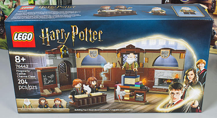 box for set 76442