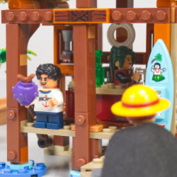 thumbnail for Builder chat: LEGO<sup>®</sup> set 75636 One Piece Windmill Village Hut